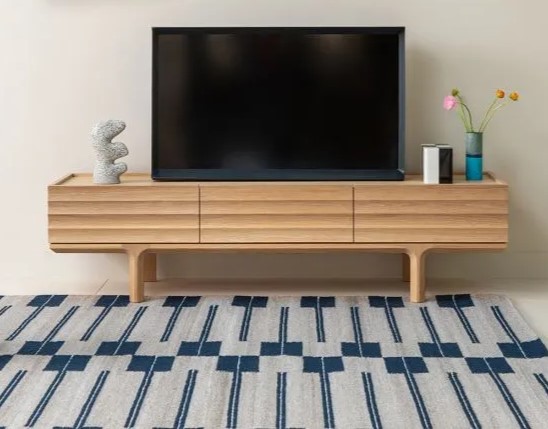 Oleander Oak TV Unit features a natural oak finish, practical storage solutions, and a stylish entertainment design for modern living spaces.