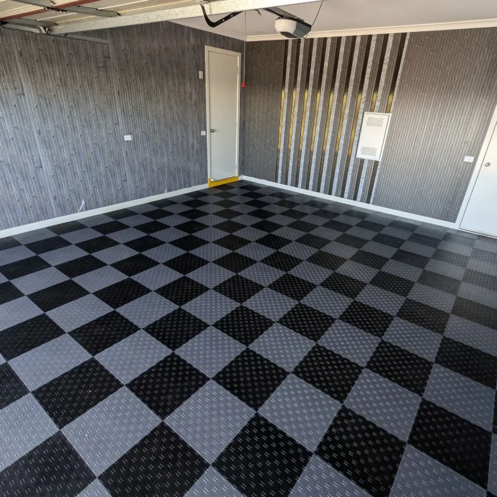 Anti-Slip Interlocking Modular Garage Flooring