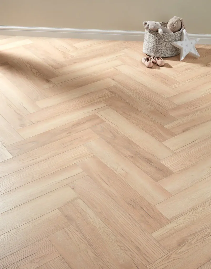 Elegant Oak Herringbone Flooring