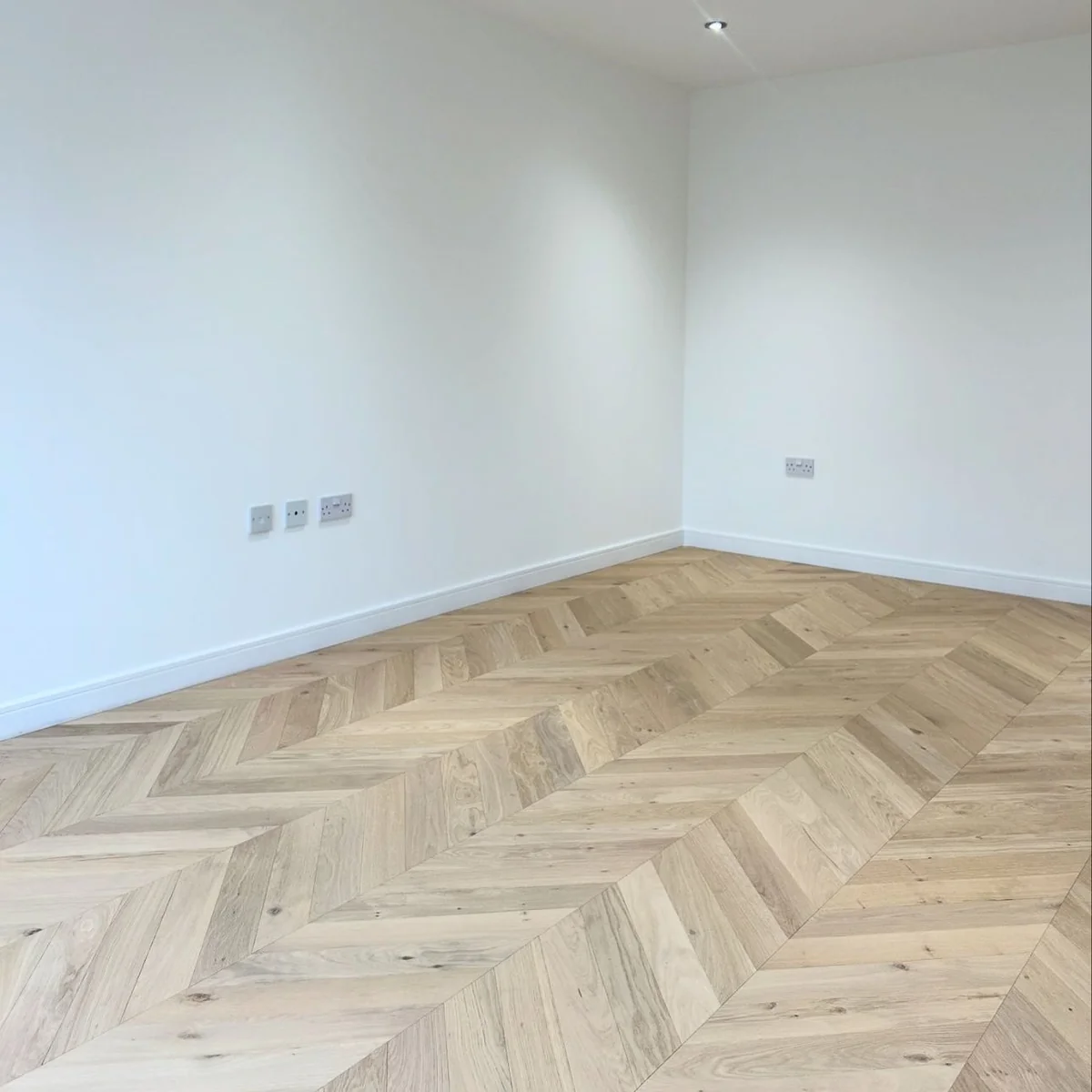 Invisible Oak Engineered Wood Flooring