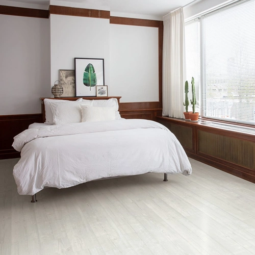 Snow pine Wood Effect Flooring