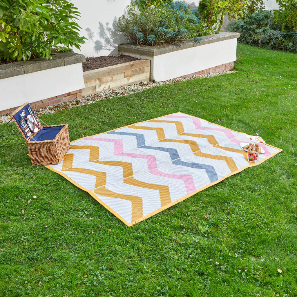 Alfresco Zig Zag Picnic Mat