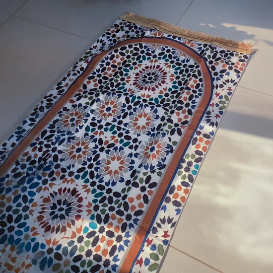Arabesque Prayer Mat
