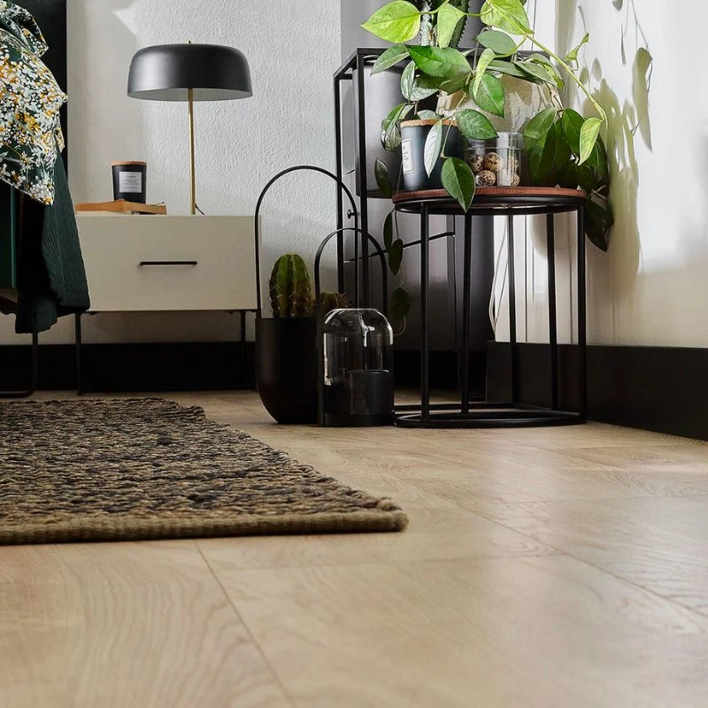 Black Vox Espumo PVC Skirting